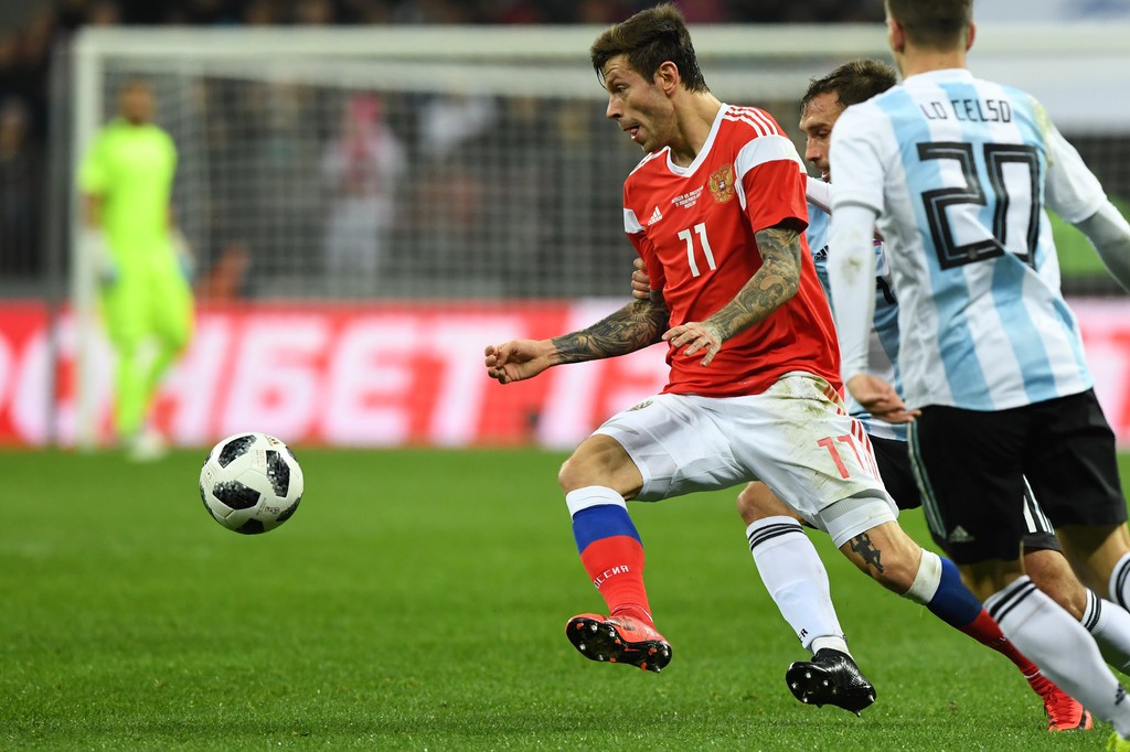 Niềm hy vọng vàng Smolov giúp ĐT Nga xóa nỗi ám ảnh ở vòng bảng World Cup - Ảnh 2.