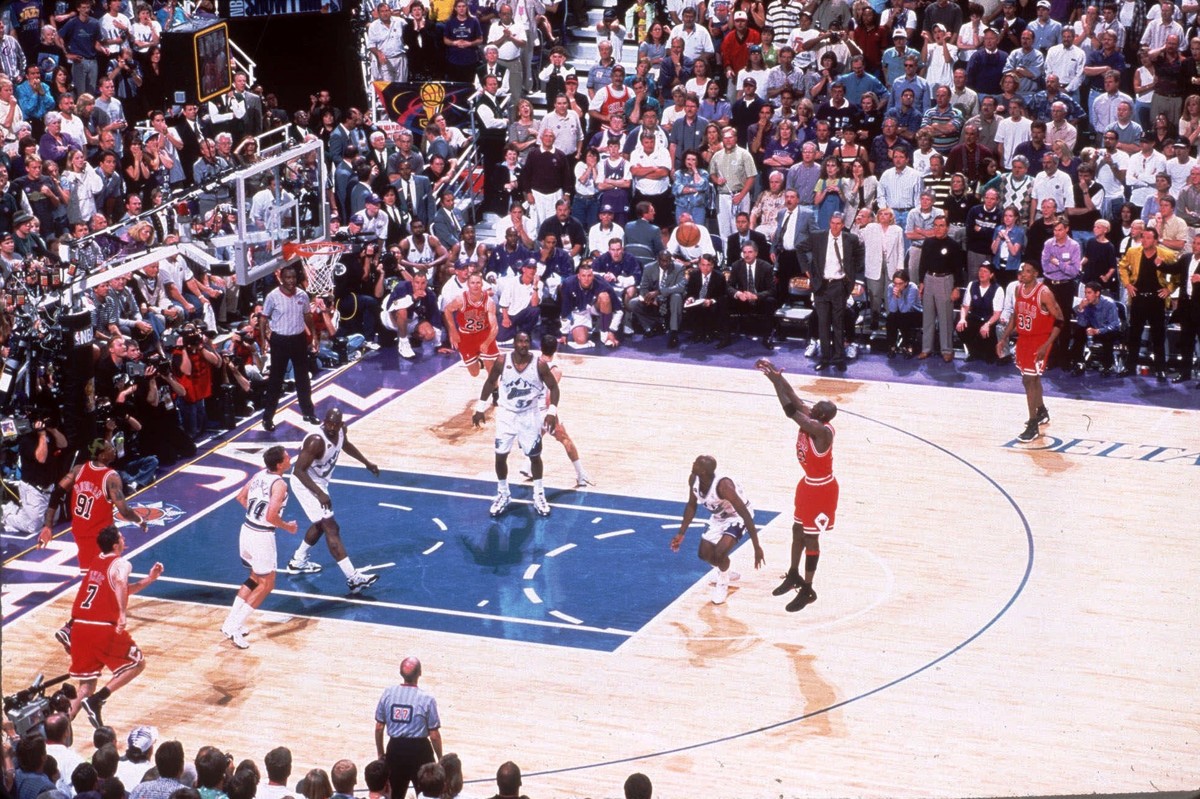 Sống lại Cú ném cuối cùng - The Last Shot 20 năm trước của huyền thoại Michael Jordan cho Chicago Bulls - Ảnh 3.