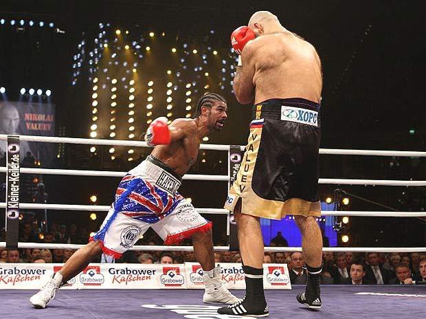 Boxing: Võ sĩ đánh bại đối thủ cao hơn mình như thế nào? - Ảnh 3.