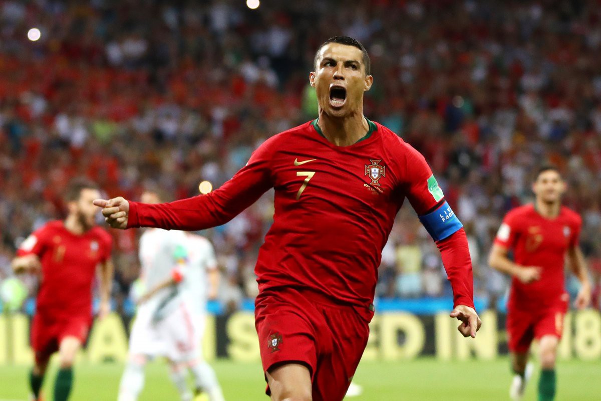 Ronaldo lập hàng loạt kỷ lục trong bữa tiệc bóng đá giữa Bồ Đào Nha và Tây Ban Nha - Ảnh 5.