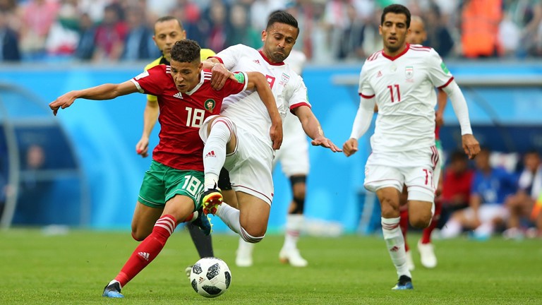 Bị Morocco ép sân, Iran vẫn được... biếu kèm 3 điểm - Ảnh 1.