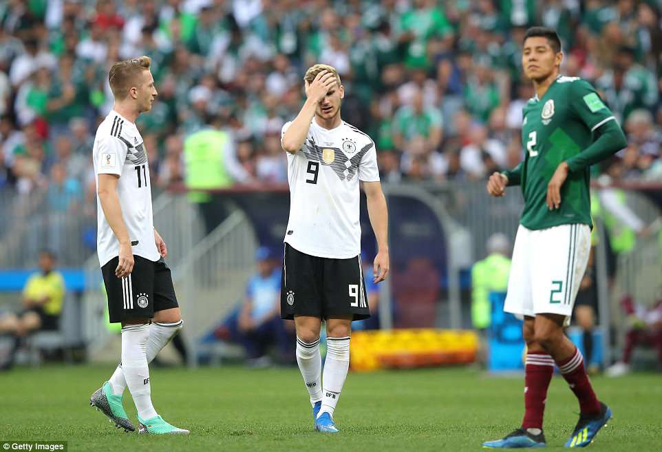 Đội tuyển Đức... tự thua trước Mexico vì Joachim Low ngây thơ? - Ảnh 2.