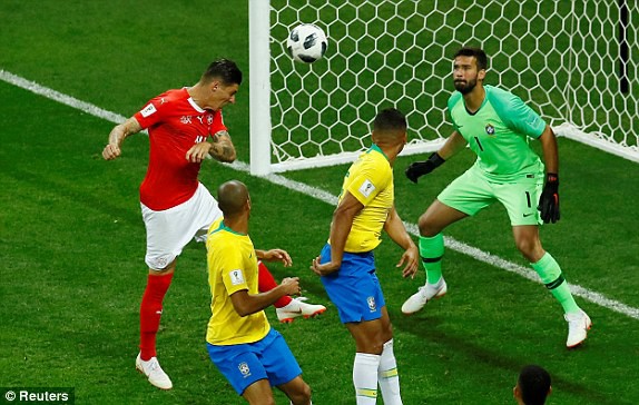 Coutinho lập siêu phẩm, Brazil vẫn bị Thụy Sỹ cầm chân trong ngày Neymar im tiếng - Ảnh 3.