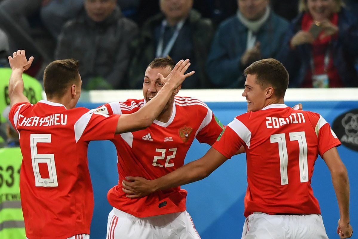 ĐT Nga đi vào lịch sử vòng bảng World Cup sau chiến thắng trước Ai Cập - Ảnh 6.