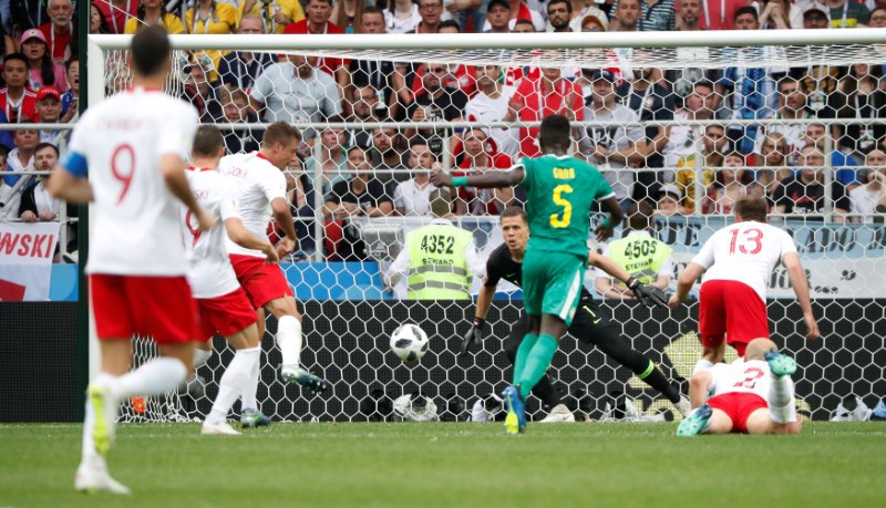 Đánh bại đại bàng trắng Ba Lan, Senegal gỡ thể diện cho châu Phi - Ảnh 2.