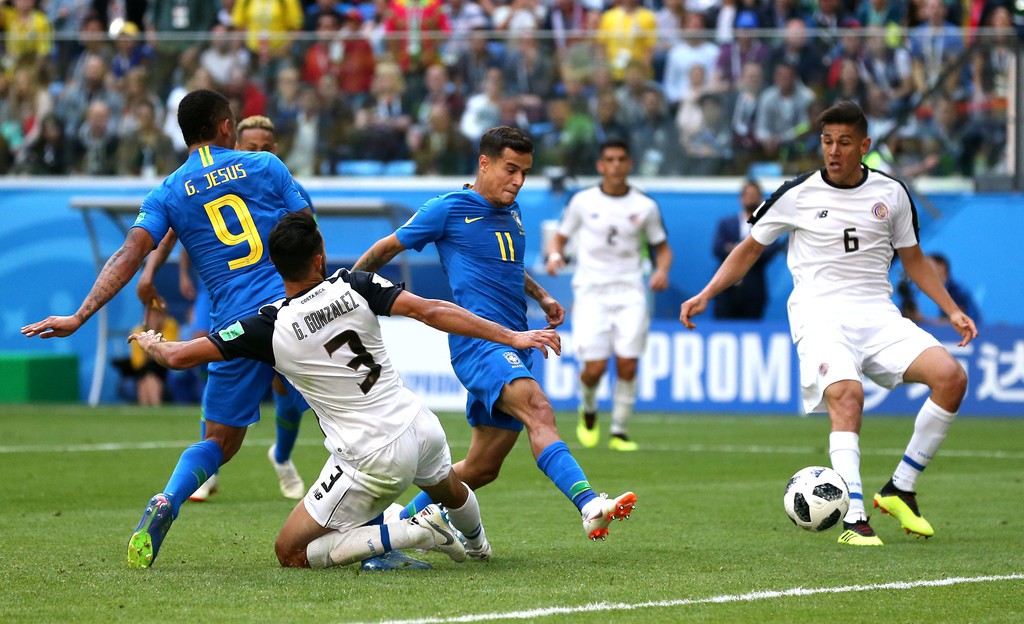 Hiệu suất ghi bàn khó tin của Coutinho giúp Brazil thắng nghẹt thở - Ảnh 1.