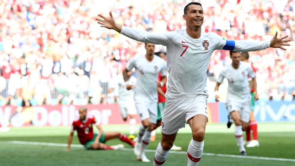 Đặng Văn Lâm: Nếu gặp Bồ Đào Nha, Nga sẽ kềm tỏa Ronaldo như từng khóa Salah - Ảnh 2.