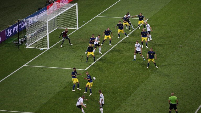 Kroos lập siêu phẩm đá phạt, Đức chơi 10 người vẫn ngược dòng nghẹt thở đánh bại Thụy Điển - Ảnh 5.