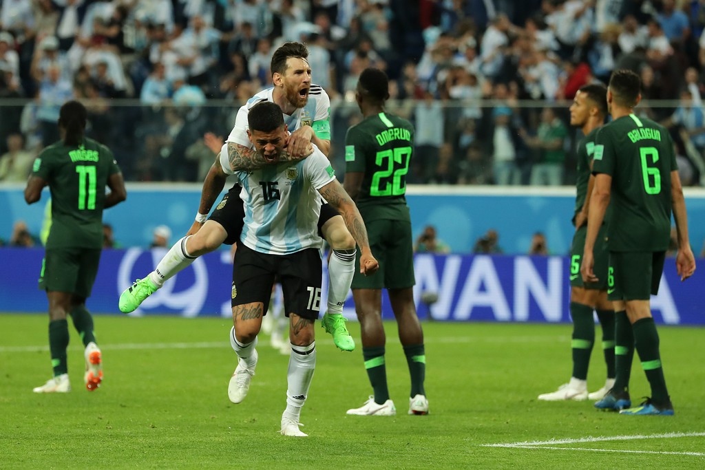 Lách qua khe cửa hẹp Nigeria, Argentina sẽ vào chung kết World Cup như 3 lần trong quá khứ? - Ảnh 1.
