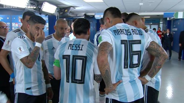 Messi đã chỉ đạo gì khi họp đội giữa giờ giúp Rojo ghi bàn quyết định cho Argentina? - Ảnh 4.