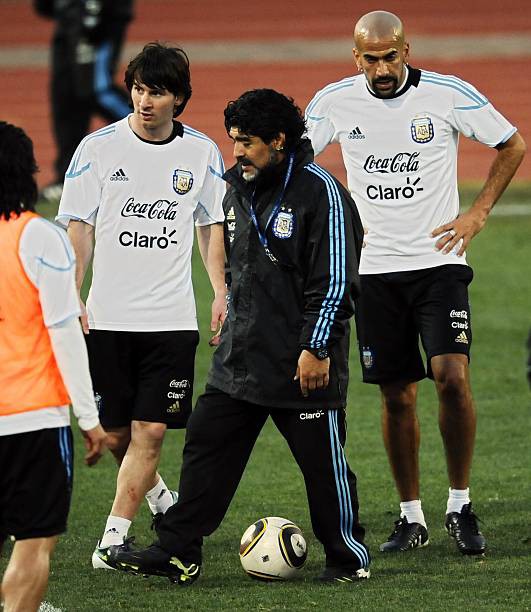 Bật mí câu chuyện Maradona dạy Messi thành chuyên gia sút phạt trước tuyển Pháp - Ảnh 3.