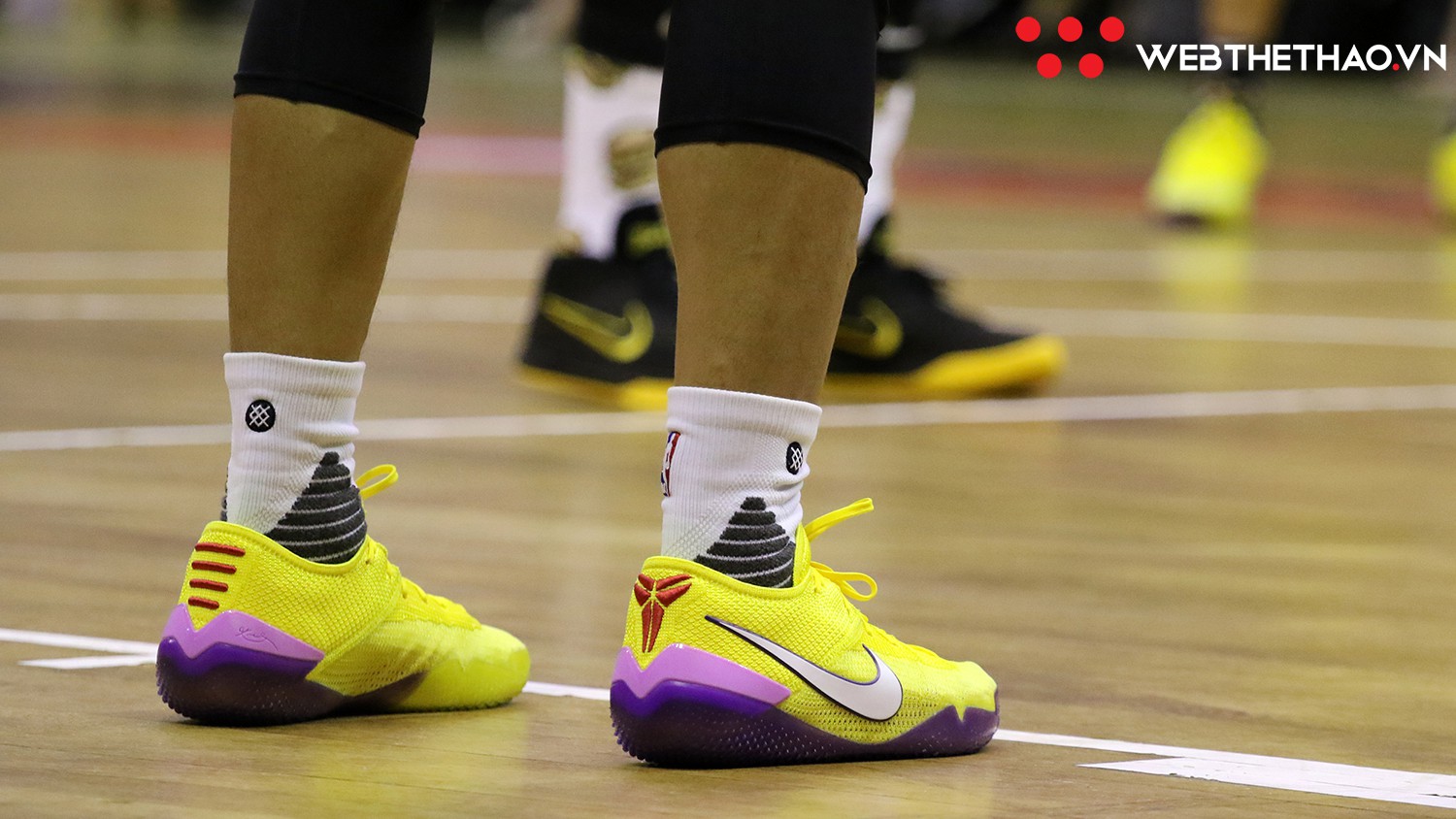 Vớ hồng là xưa rồi, Cantho Catfish giờ chơi hẳn giày đội với những mẫu Nike Kobe cực chất - Ảnh 4.
