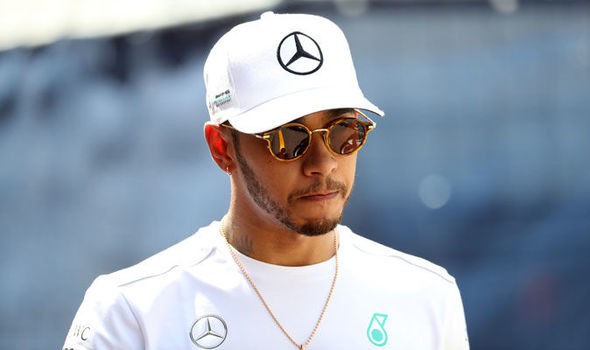 Lewis Hamilton sẽ treo vô lăng vào năm 2020 để dấn thân vào Showbiz? - Ảnh 1.