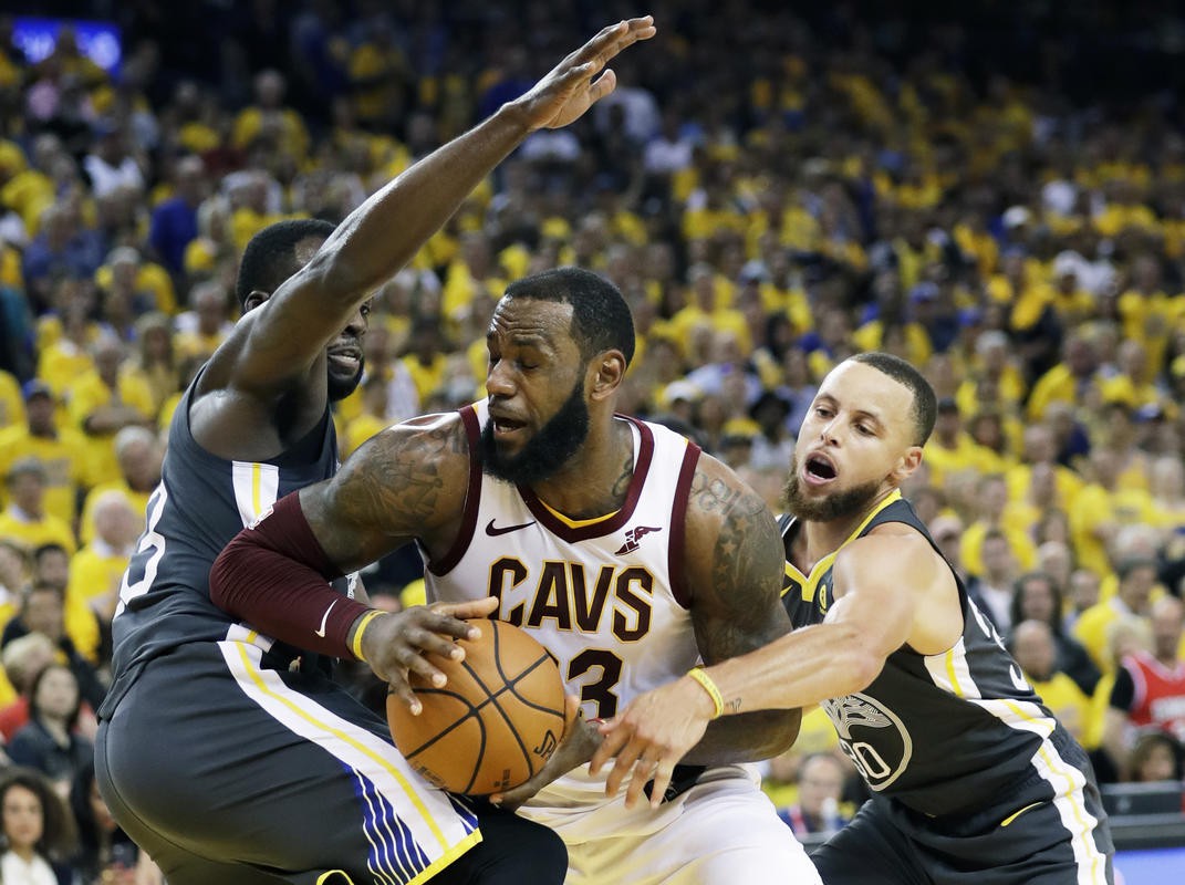 Khi việc gánh đội không còn là niềm vui của LeBron James... - Ảnh 3.