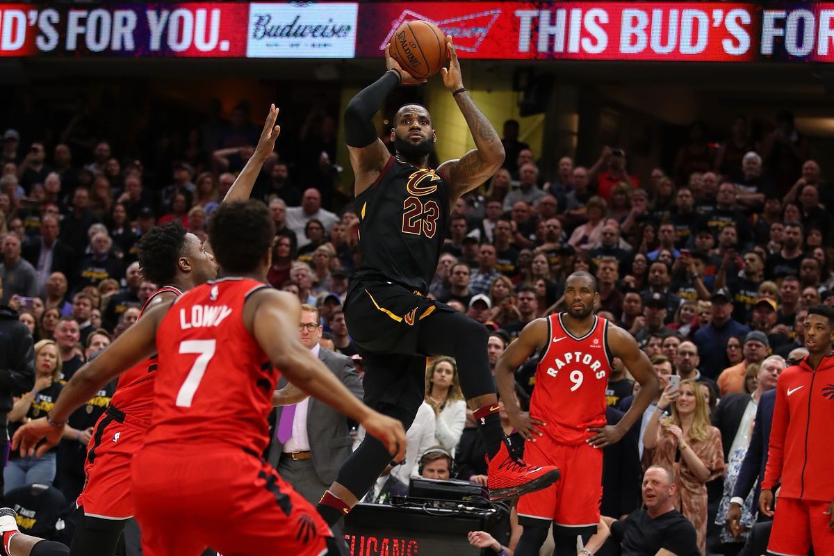 Khi việc gánh đội không còn là niềm vui của LeBron James... - Ảnh 2.