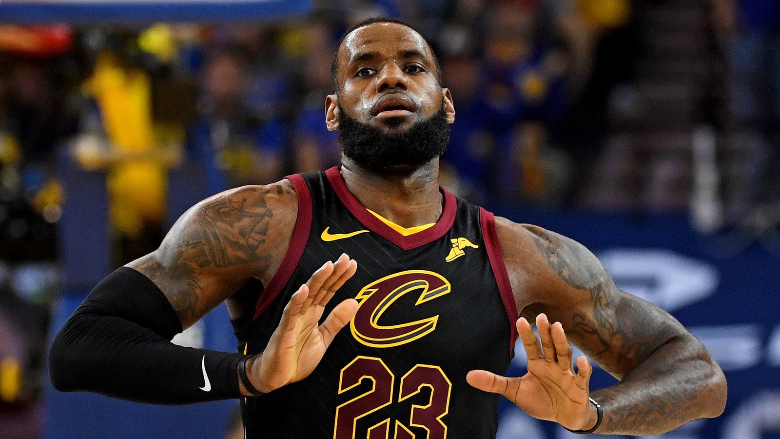 LeBron James đã tiêu núi tiền của mình ra sao? - Ảnh 2.