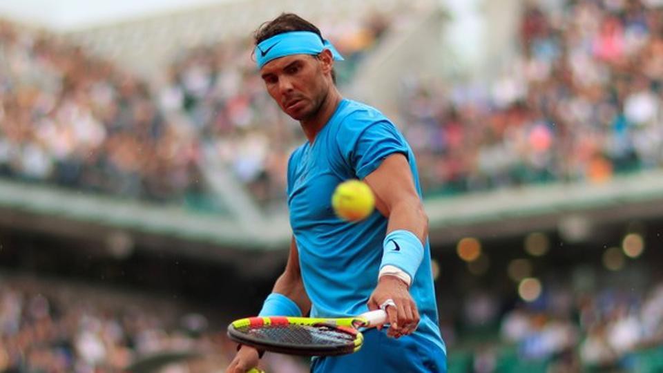 Roland Garros ngày thứ 12: Tạnh mưa, Rafael Nadal ngược dòng tiến vào bán kết - Ảnh 2.