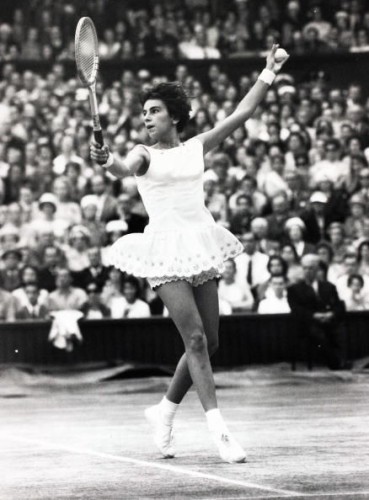 Maria Bueno: Nữ hoàng quần vợt và kỷ niệm đẹp với công nương Diana - Ảnh 2.