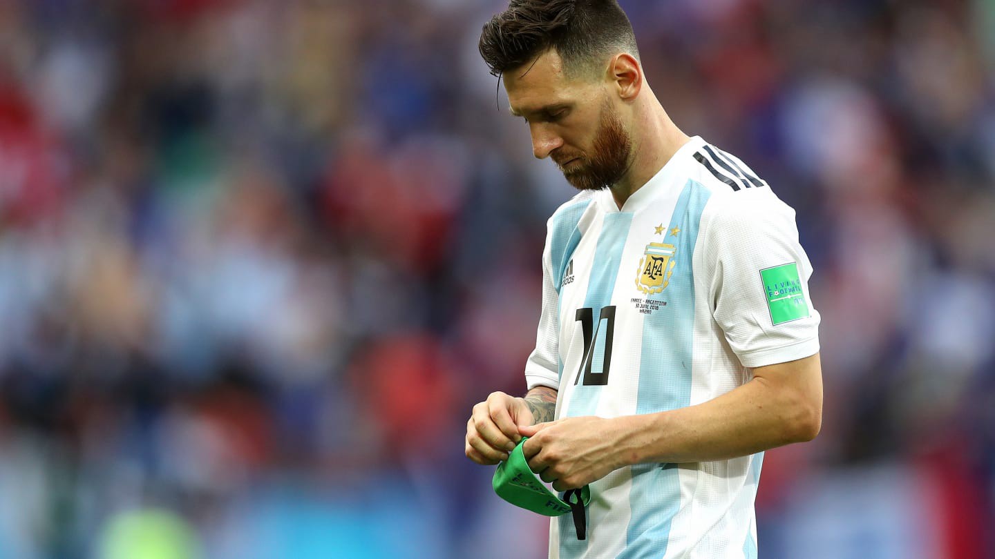 Chùm ảnh: 50 sắc thái của Messi trong ngày Argentina bị loại khỏi World Cup - Ảnh 15.