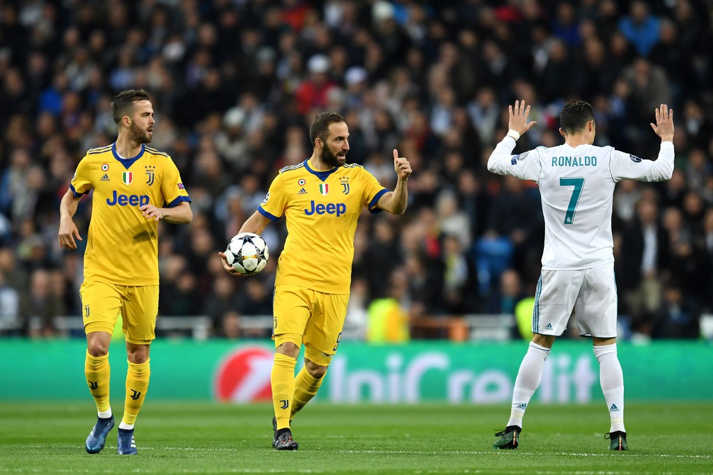 Ronaldo chính thức gia nhập Juventus tạo sóng domino  một loạt vụ chuyển nhượng khủng - Ảnh 3.