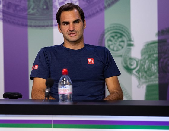 Roger Federer có thế mất logo RF sau khi chia tay Nike - Ảnh 3.