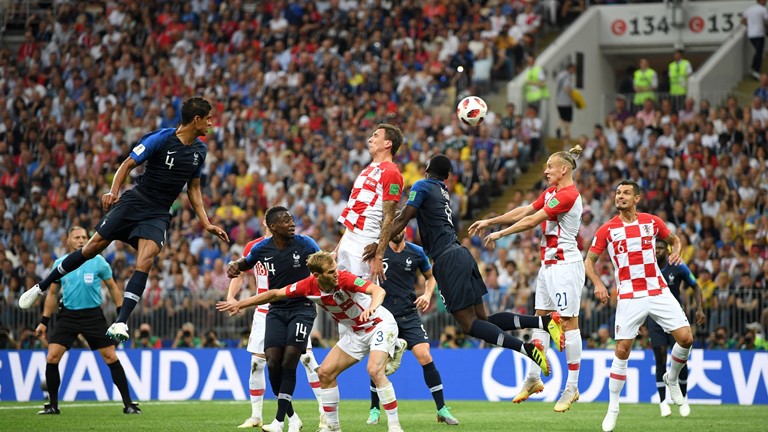 VAR gây họa ở 2 bàn thua đầu tiên của Croatia trước Pháp như thế nào? - Ảnh 6.