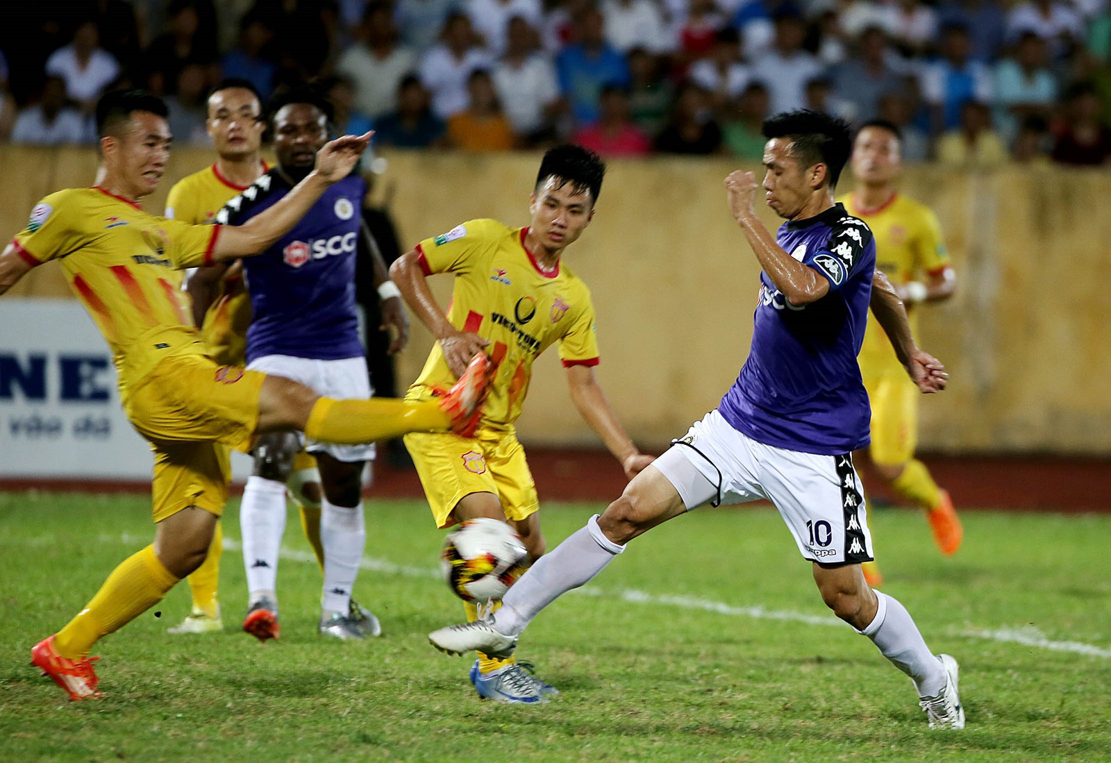 Trực tiếp V.League 2018 Vòng 19: Hà Nội FC - Nam Định FC - Ảnh 1.