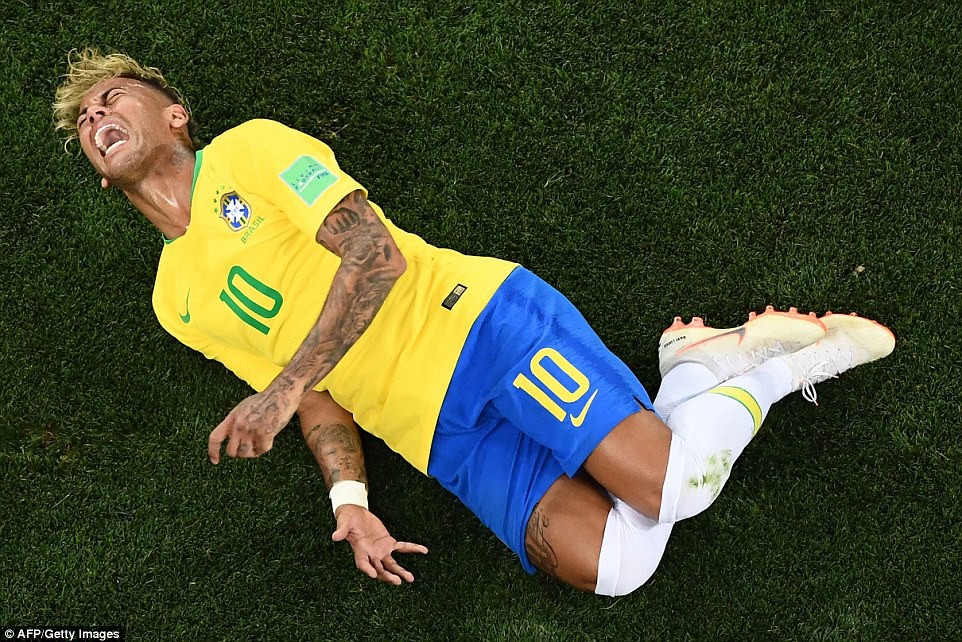 Những hình ảnh ghi khoảnh khắc kỳ diệu đáng nhớ nhất World Cup 2018 - Ảnh 4.