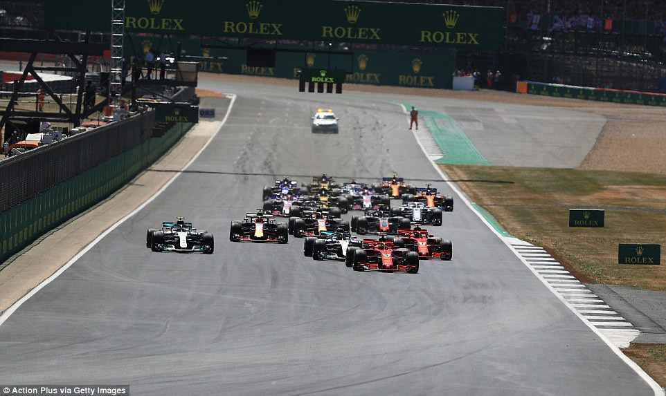 Cuộc chiến động cơ Ferrari - Mercedes đang tạo ra mùa giải F1 hấp dẫn chưa từng có - Ảnh 3.