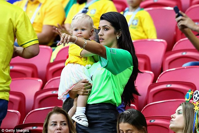 Alisson Becker: Từ biểu tượng sex đến thủ môn đắt nhất thế giới - Ảnh 9.