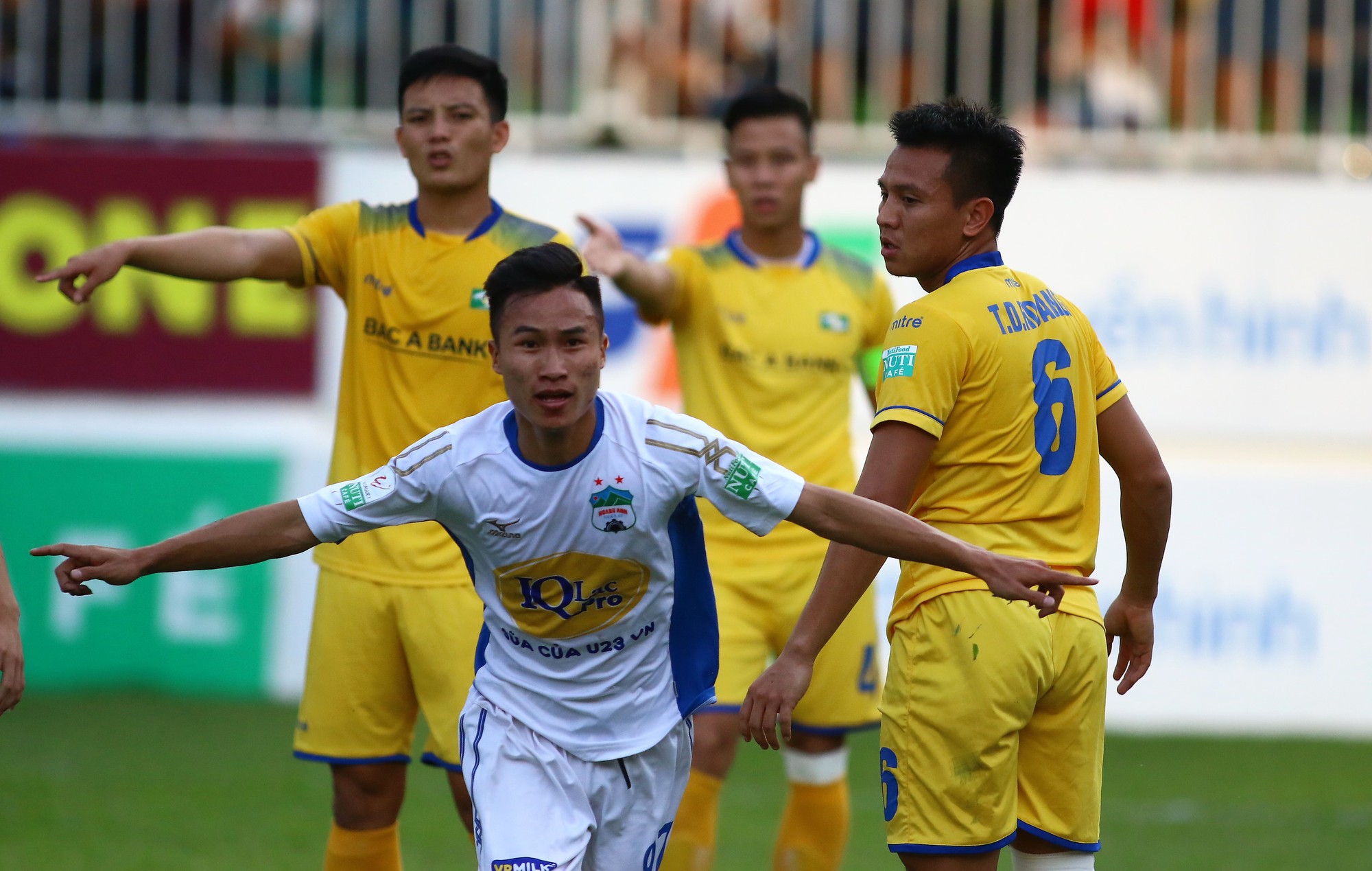 Triệu Việt Hưng: Từ cú sốc U20 World Cup đến tấm vé lên U23 Việt Nam  - Ảnh 2.