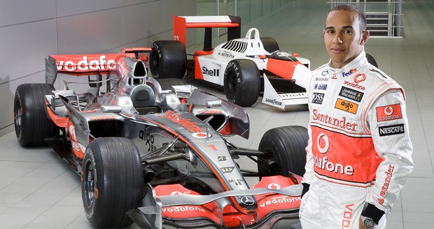 Sau bản HĐ khủng với Mercedes, nhìn lại sự nghiệp Lewis Hamilton qua những con số khó tin - Ảnh 2.