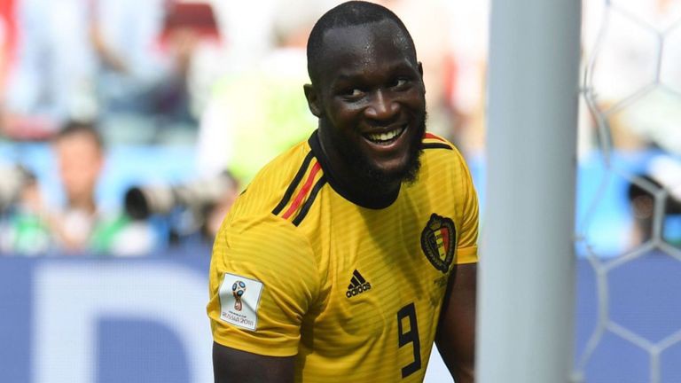 Chân sút số 1 ĐT Bỉ Romelu Lukaku: Đá bóng, ghi bàn để con đỡ khổ! - Ảnh 5.