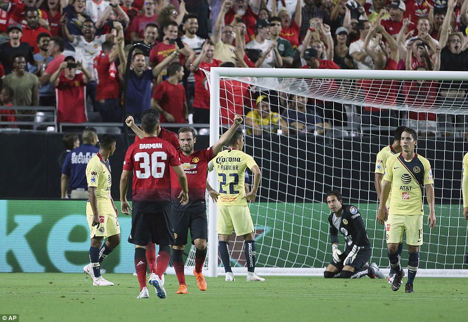 Video: Mata tỏa sáng giúp Man Utd hòa vất vả trước Club America ở trận giao hữu đầu mùa - Ảnh 5.