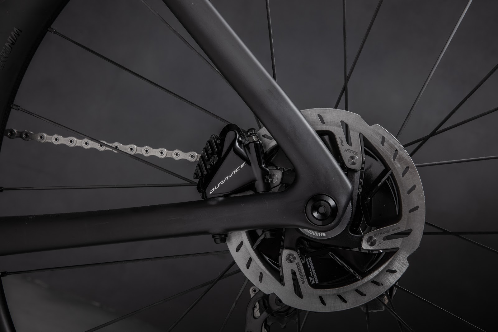 Trisport International có xe đạp đua siêu nhanh S-Work Venge 2019, khái niệm mới của tốc độ - Ảnh 6.