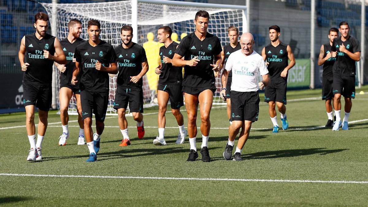 Lopetegui quản lý phòng thay đồ Real Madrid khác Zidane thế nào? - Ảnh 3.
