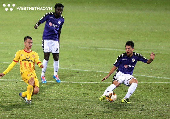 ASIAD 2018: Chờ bàn tay HLV Park Hang Seo “phù phép” cho Duy Mạnh và Đình Trọng - Ảnh 1.