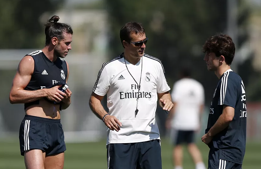 Lopetegui quản lý phòng thay đồ Real Madrid khác Zidane thế nào? - Ảnh 6.