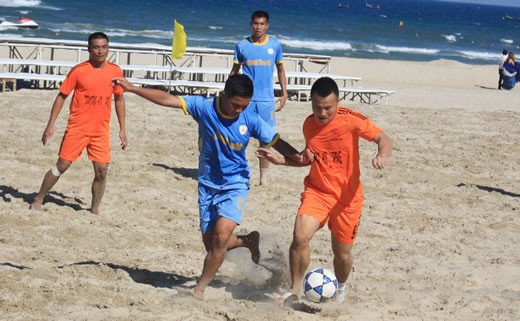 Tân binh Vietfootball gây bất ngờ lớn ở giải bóng đá Bãi biển VĐQG 2018 - Ảnh 2.