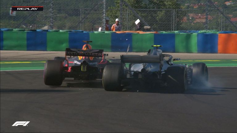 Húc vào hai xe ở Hungarian GP, Valtteri Bottas chỉ bị xử phạt một trường hợp - Ảnh 1.
