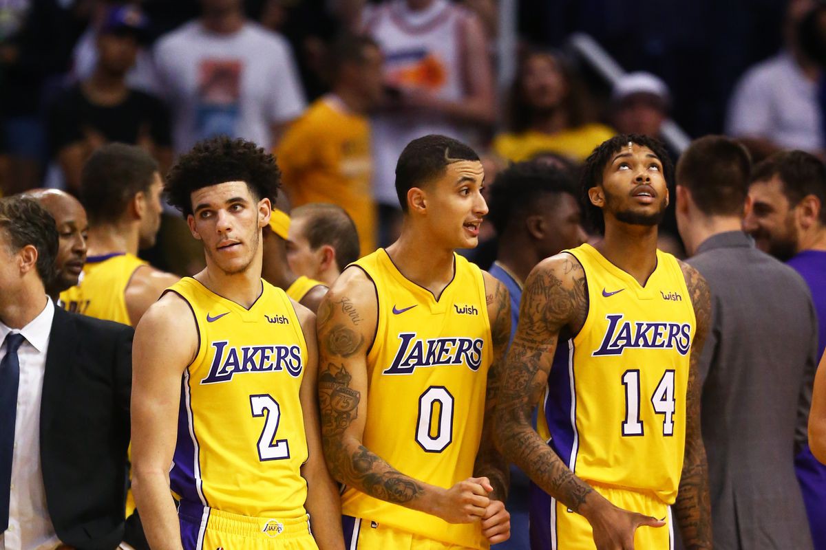 5 yếu tố giúp Lakers trở thành ứng viên vô địch NBA - Ảnh 3.