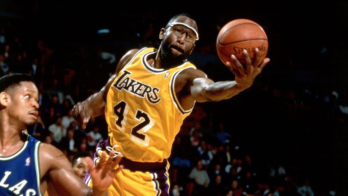 10 chiến thần bá đạo nhất từng đầu quân cho Los Angeles Lakers - Ảnh 4.