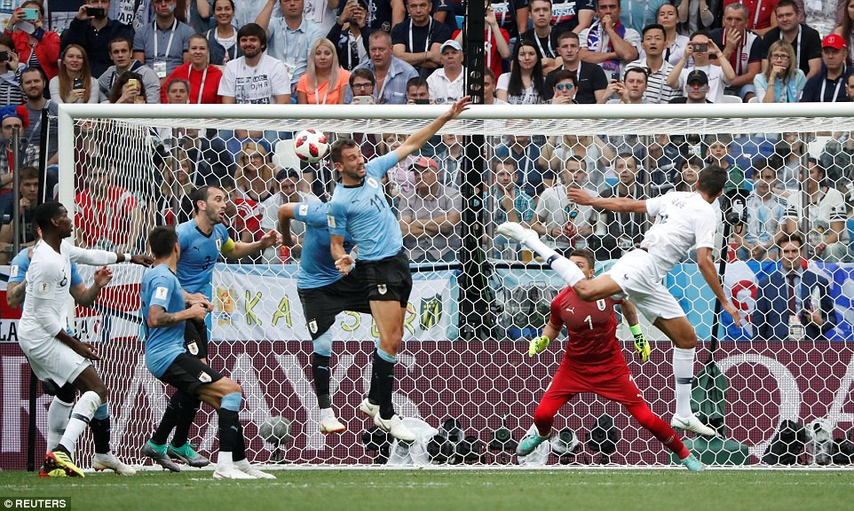 Tuyển Pháp vào bán kết bằng vũ khí đáng kinh ngạc nhất ở World Cup 2018 - Ảnh 1.