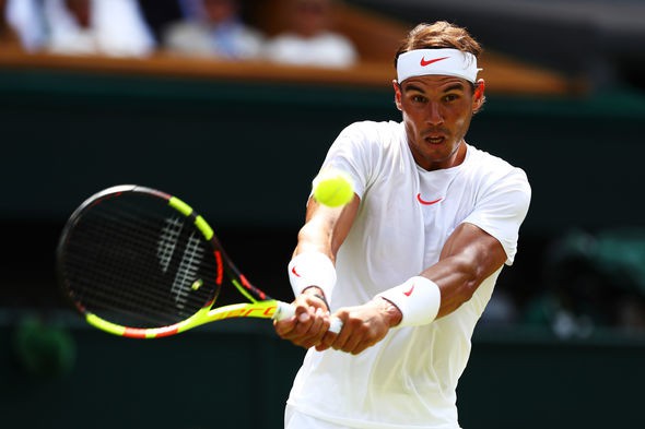 Wimbledon 2018: Nadal bị tuýt còi, Djokovic khó chịu vì luật câu giờ - Ảnh 1.