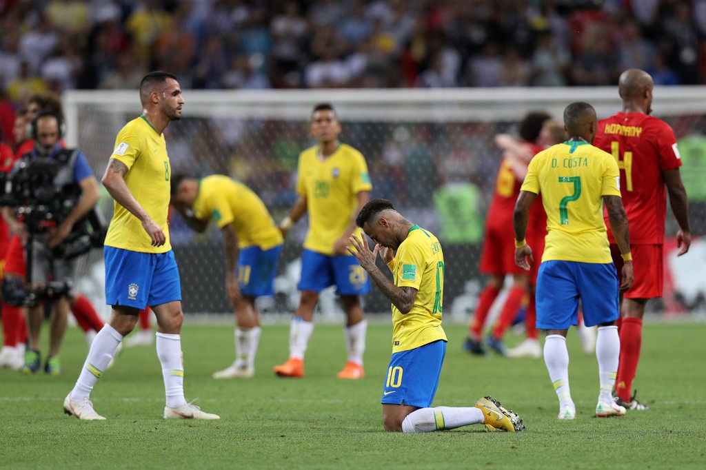 Brazil bị loại ở tứ kết World Cup và Neymar phải trả giá cho màn ăn vạ tai tiếng? - Ảnh 1.