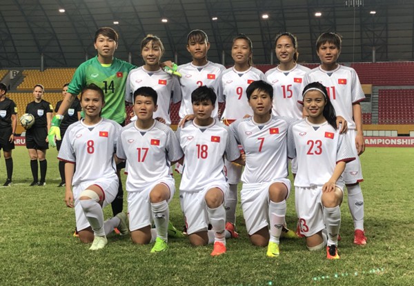 Đội tuyển nữ Việt Nam giành vé vào bán kết AFF Cup nữ 2018 - Ảnh 1.
