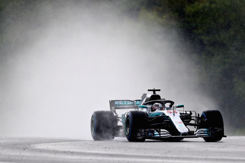 Lewis Hamilton: Muốn vô địch F1, nhanh thôi là chưa đủ! - Ảnh 1.