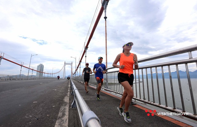 Mục kích đường chạy Manulife Danang International Marathon 2018 - Ảnh 9.