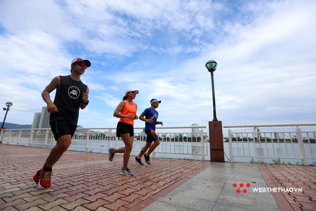 Mục kích đường chạy Manulife Danang International Marathon 2018 - Ảnh 8.