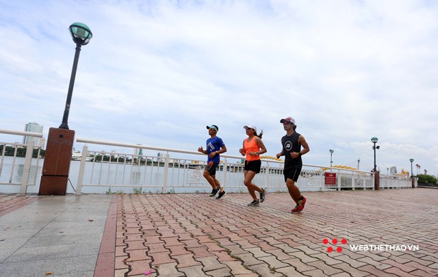 Mục kích đường chạy Manulife Danang International Marathon 2018 - Ảnh 7.